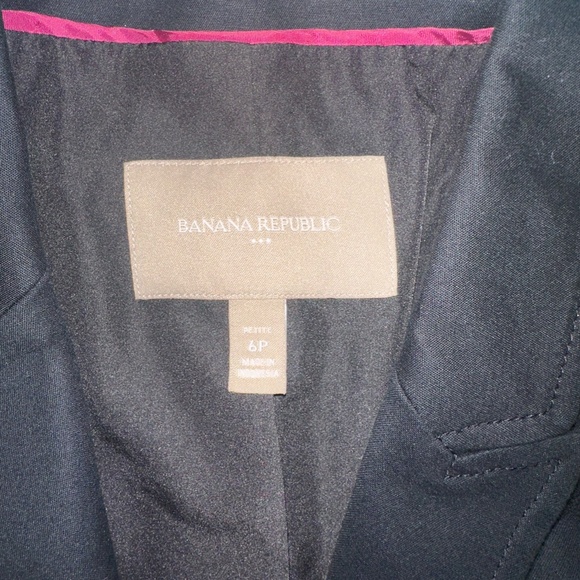 Banana Republic Womens Blazer - Picture 2 of 3